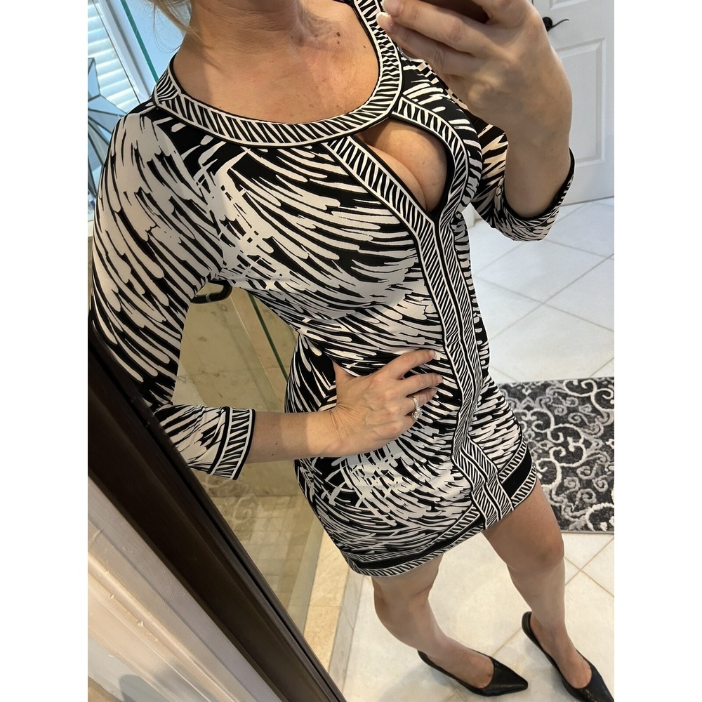 BCBGMAXAZRIA Marilyn Monroe Vibe Sexy Sheath Dress XS Black White CLN63P05 - Picture 4 of 12